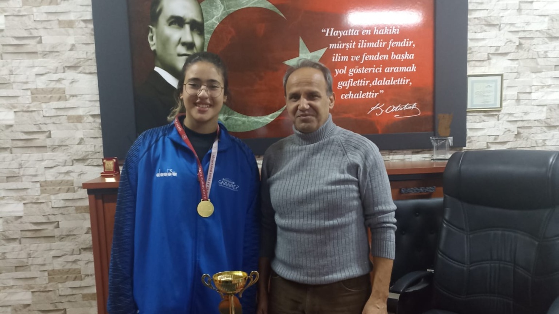 Halter Yıldızlar Türkiye Şampiyonu Elifnas Melike Aslan